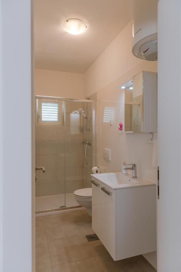 Grey House Zadar Apartment ภายนอก รูปภาพ